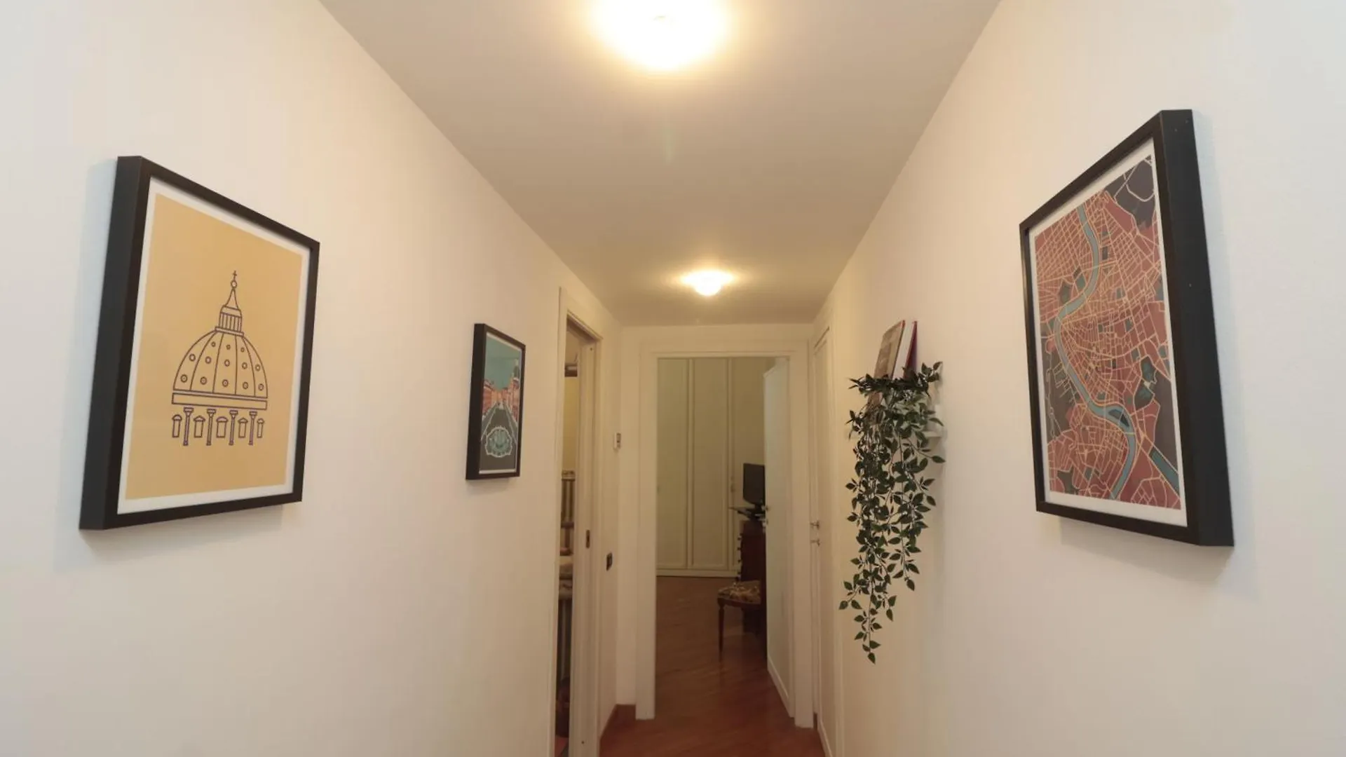 Luminoso E Accogliente Appartamento Con Giardino - Battistini Rome Italië