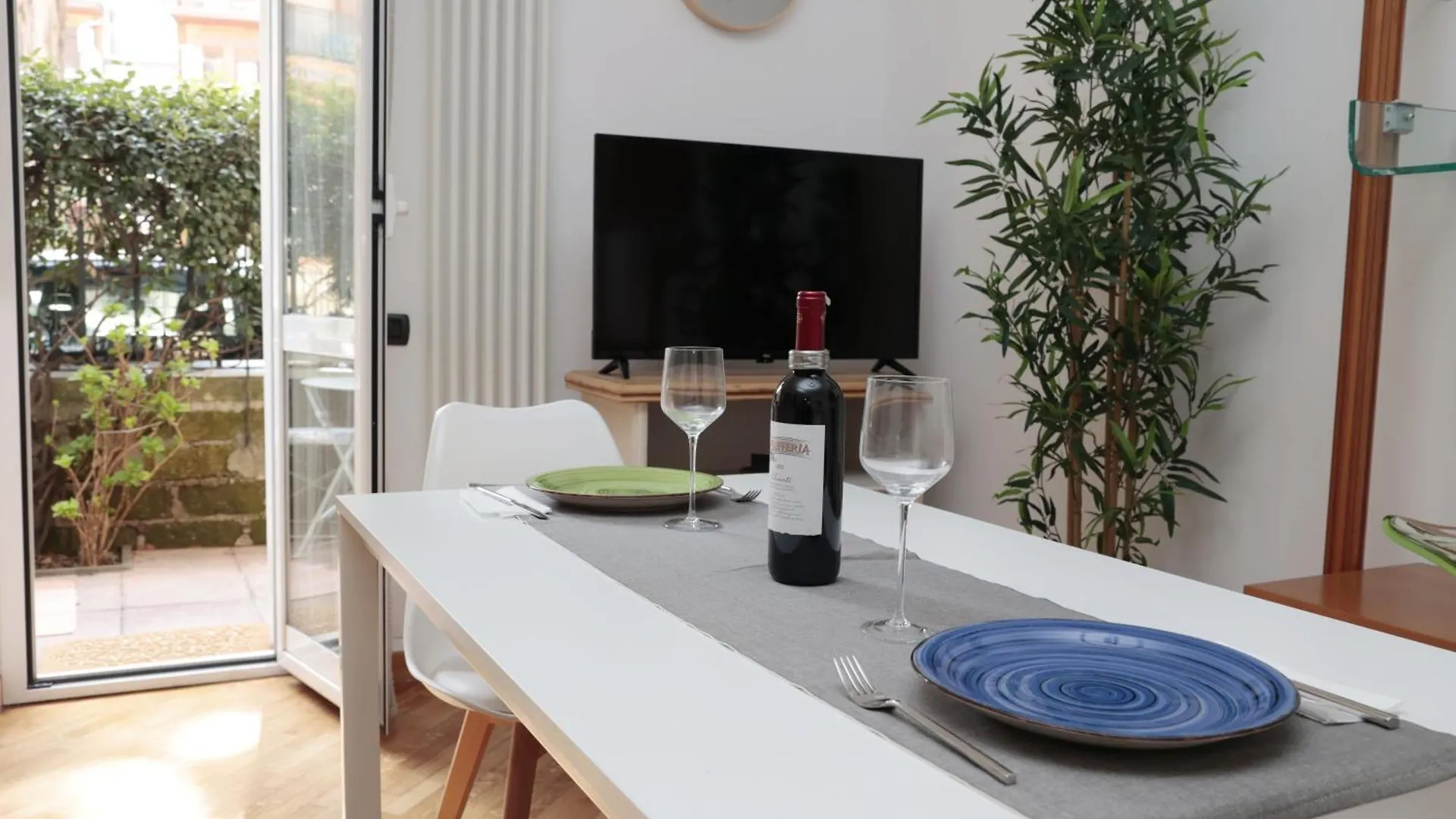 Apartment Luminoso E Accogliente Appartamento Con Giardino - Battistini Rome