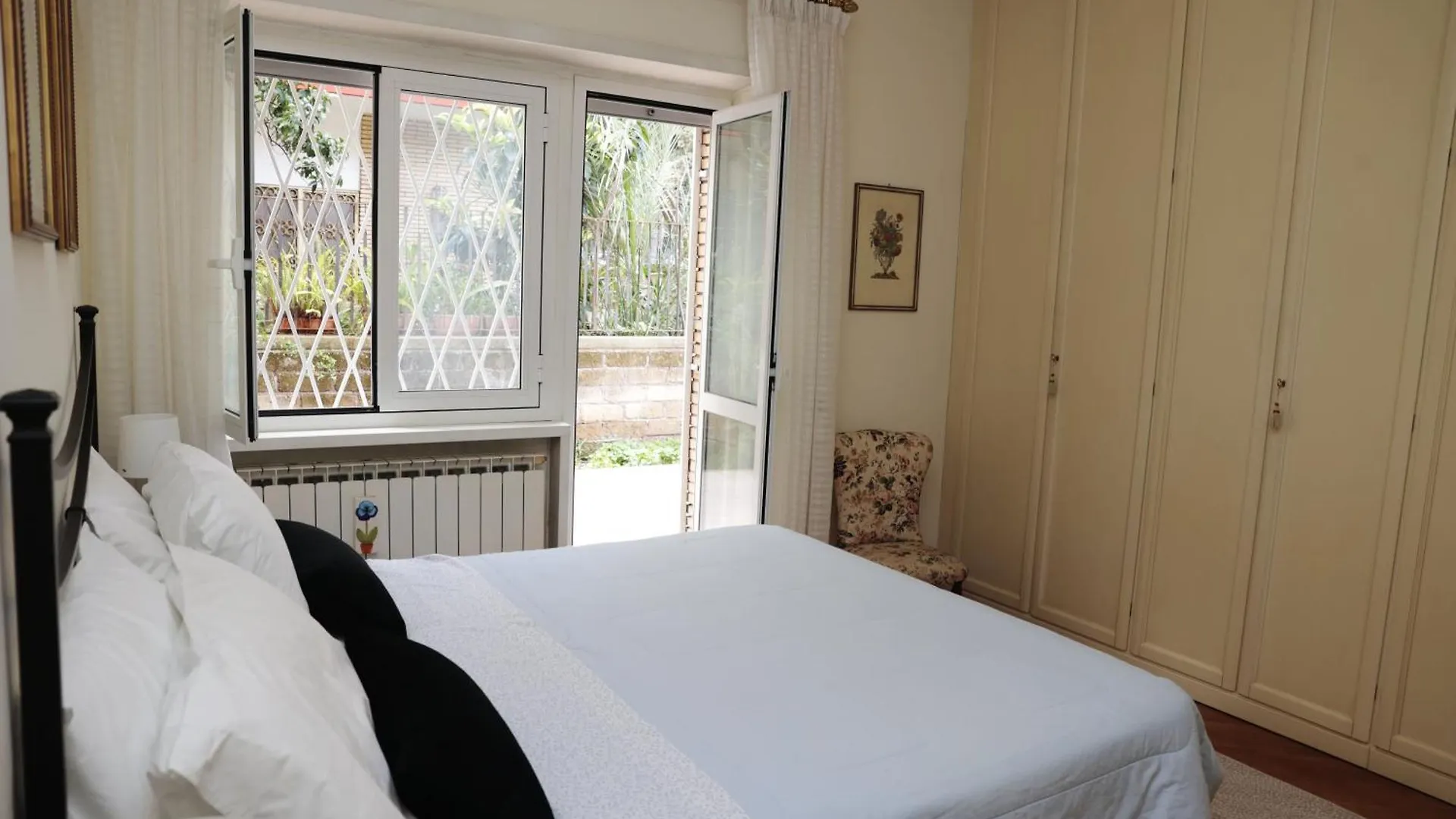 Apartment Luminoso E Accogliente Appartamento Con Giardino - Battistini Rome